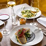 Kimpton De Witt By Ihg Hotel 5*